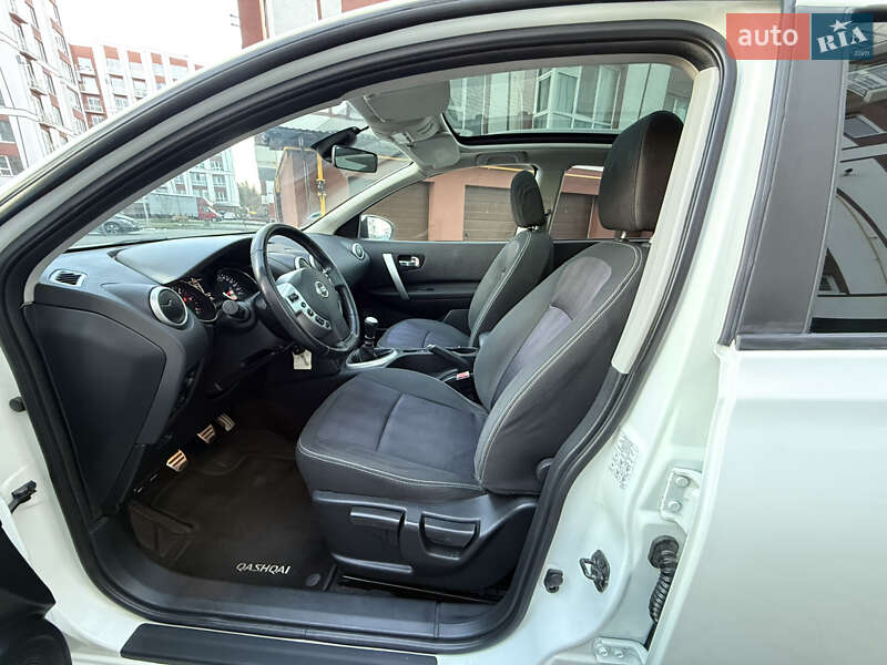 Внедорожник / Кроссовер Nissan Qashqai 2012 в Ивано-Франковске