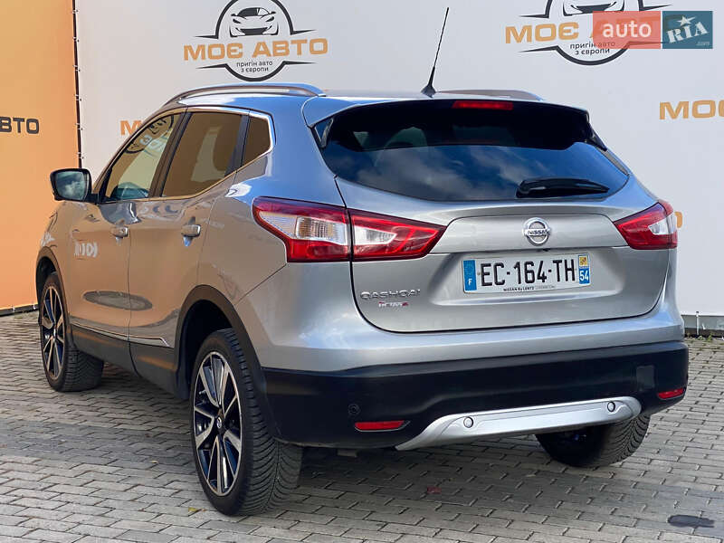 Внедорожник / Кроссовер Nissan Qashqai 2016 в Ровно