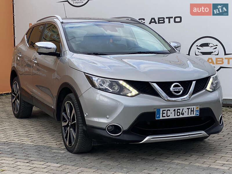 Внедорожник / Кроссовер Nissan Qashqai 2016 в Ровно