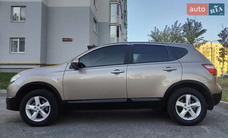 Внедорожник / Кроссовер Nissan Qashqai 2011 в Виннице
