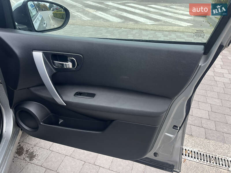 Внедорожник / Кроссовер Nissan Qashqai 2008 в Сарнах