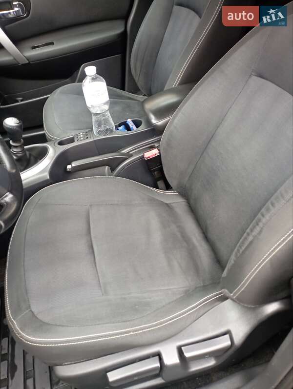 Внедорожник / Кроссовер Nissan Qashqai 2010 в Млинове фото 13 Внедорожник / Кроссовер Nissan Qashqai 2010 в Млинове