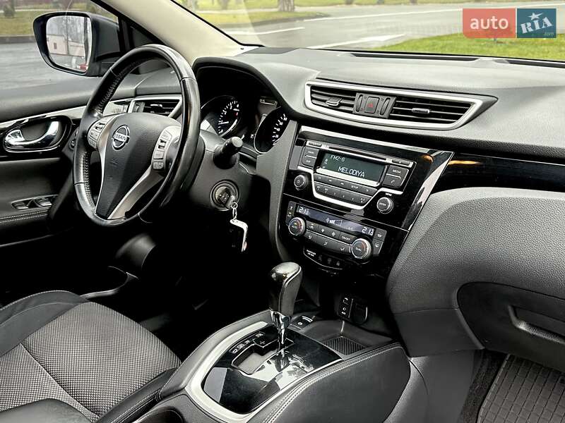 Внедорожник / Кроссовер Nissan Qashqai 2017 в Харькове