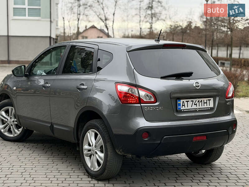 Позашляховик / Кросовер Nissan Qashqai 2011 в Івано-Франківську
