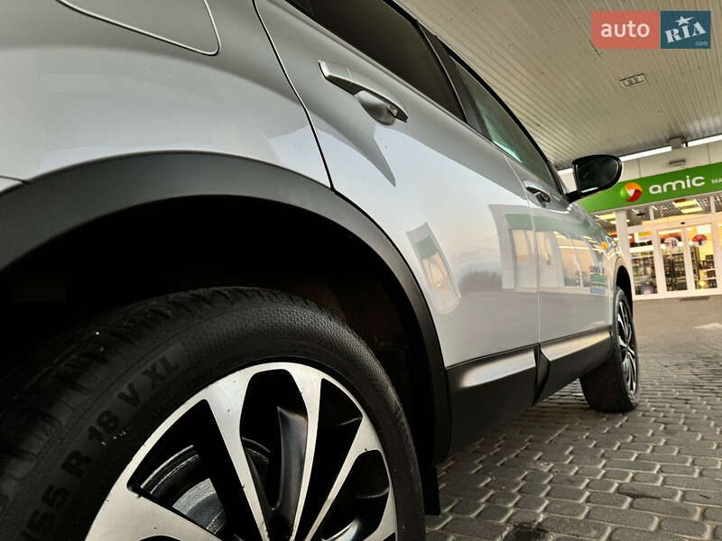 Позашляховик / Кросовер Nissan Qashqai 2012 в Стрию