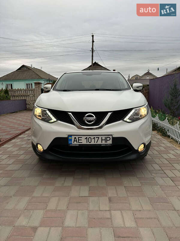 Позашляховик / Кросовер Nissan Qashqai 2015 в Бершаді