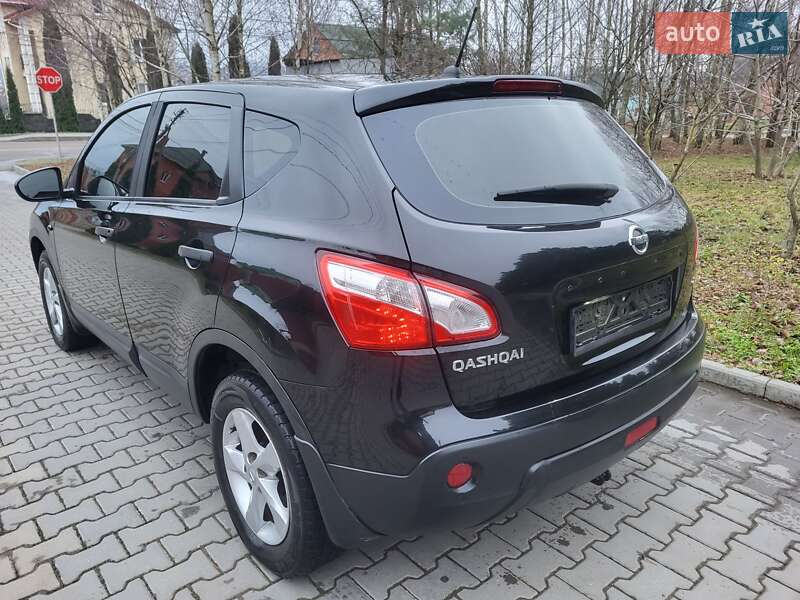 Внедорожник / Кроссовер Nissan Qashqai 2011 в Хмельницком