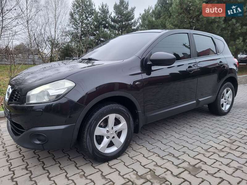 Внедорожник / Кроссовер Nissan Qashqai 2011 в Хмельницком