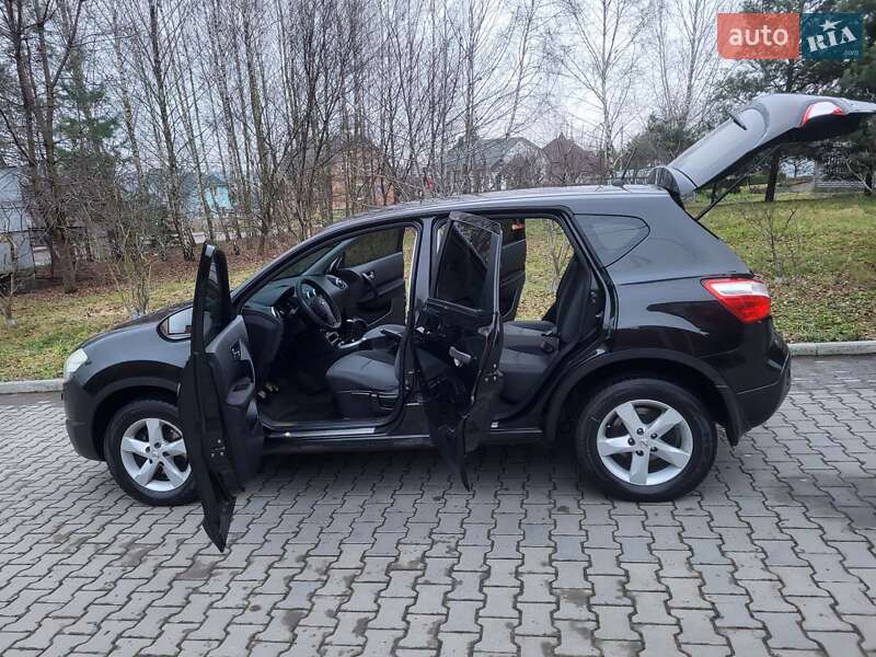 Внедорожник / Кроссовер Nissan Qashqai 2011 в Хмельницком