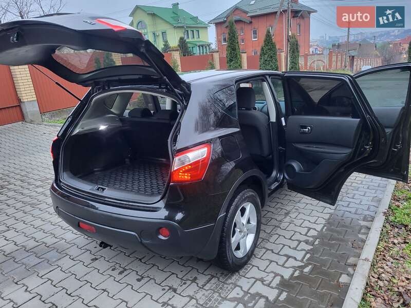 Внедорожник / Кроссовер Nissan Qashqai 2011 в Хмельницком