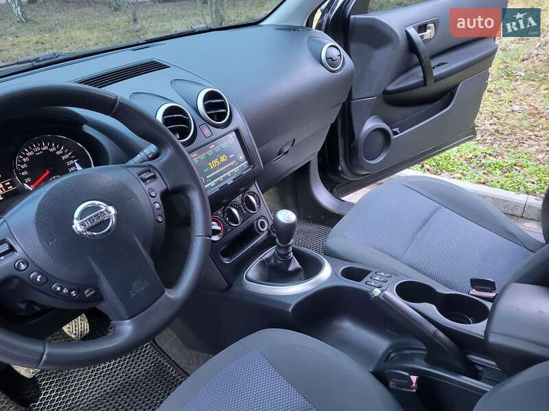 Внедорожник / Кроссовер Nissan Qashqai 2011 в Хмельницком
