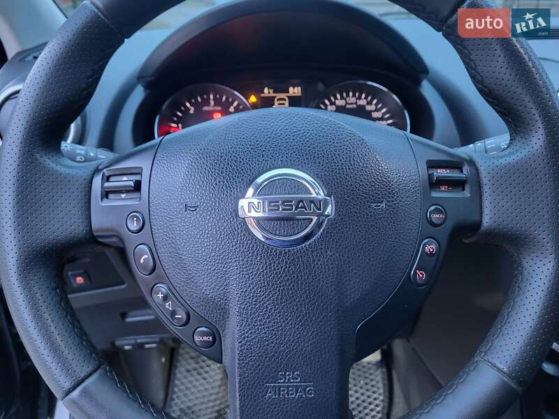 Внедорожник / Кроссовер Nissan Qashqai 2011 в Хмельницком