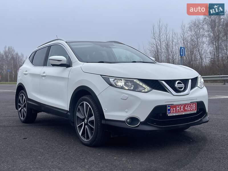Позашляховик / Кросовер Nissan Qashqai 2015 в Ковелі