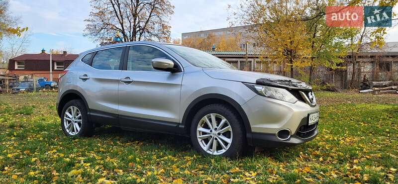 Внедорожник / Кроссовер Nissan Qashqai 2014 в Черкассах