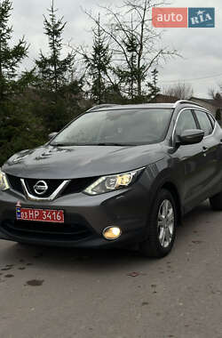 Внедорожник / Кроссовер Nissan Qashqai 2014 в Дубно