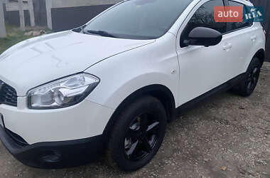 Внедорожник / Кроссовер Nissan Qashqai 2013 в Малой Виске