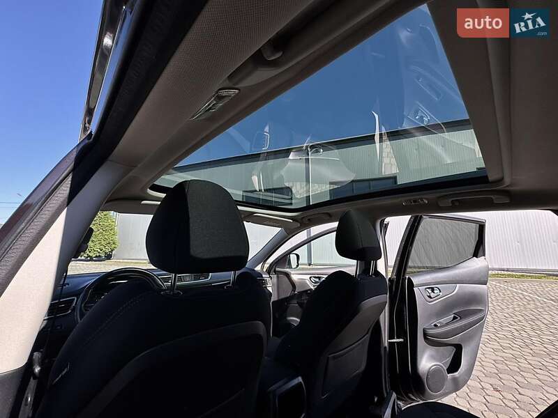 Внедорожник / Кроссовер Nissan Qashqai 2018 в Ивано-Франковске