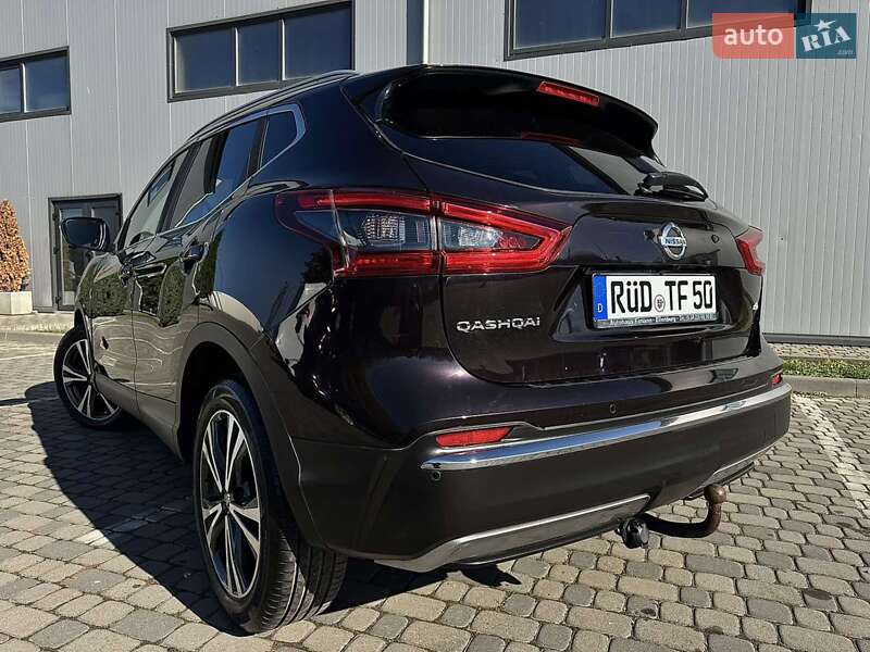 Внедорожник / Кроссовер Nissan Qashqai 2018 в Ивано-Франковске