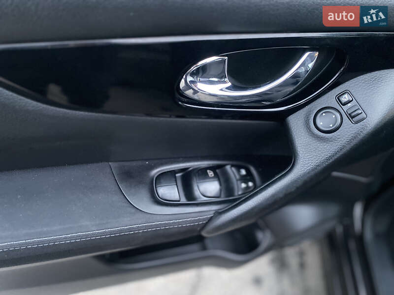 Позашляховик / Кросовер Nissan Qashqai 2014 в Новоархангельську фото 15 Позашляховик / Кросовер Nissan Qashqai 2014 в Новоархангельську