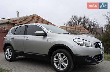 Позашляховик / Кросовер Nissan Qashqai 2011 в Миколаєві