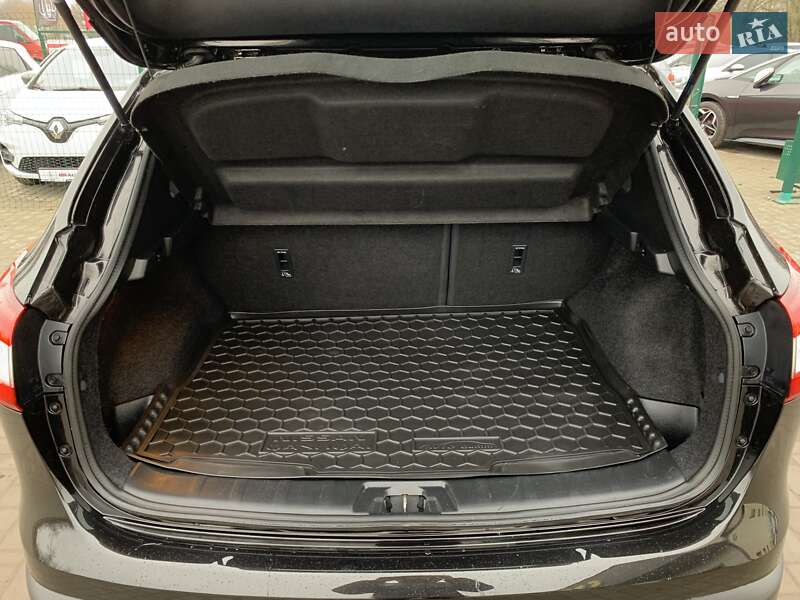 Внедорожник / Кроссовер Nissan Qashqai 2016 в Бердичеве