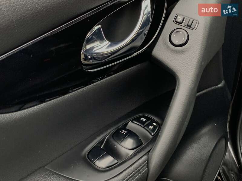 Внедорожник / Кроссовер Nissan Qashqai 2016 в Бердичеве