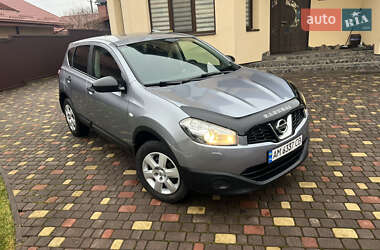 Позашляховик / Кросовер Nissan Qashqai 2011 в Львові