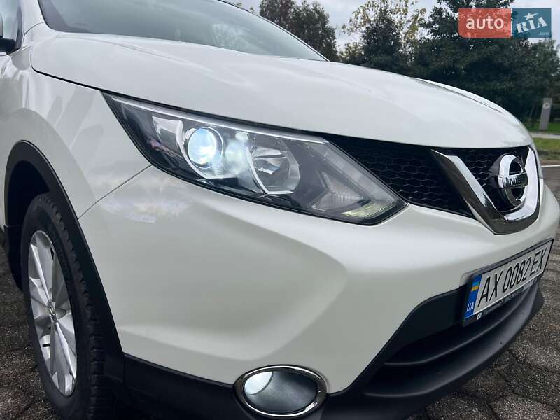 Внедорожник / Кроссовер Nissan Qashqai 2016 в Киеве