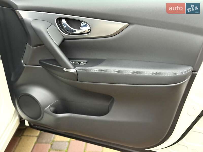 Внедорожник / Кроссовер Nissan Qashqai 2020 в Днепре