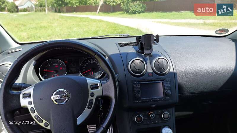 Позашляховик / Кросовер Nissan Qashqai 2012 в Чернівцях фото 21 Позашляховик / Кросовер Nissan Qashqai 2012 в Чернівцях