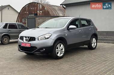 Внедорожник / Кроссовер Nissan Qashqai 2010 в Коростене