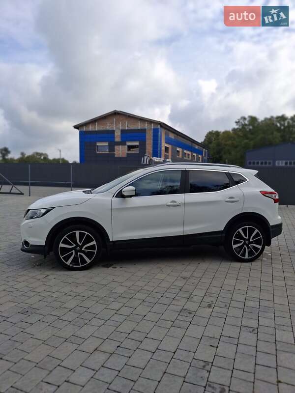 Позашляховик / Кросовер Nissan Qashqai 2014 в Львові фото 7 Позашляховик / Кросовер Nissan Qashqai 2014 в Львові