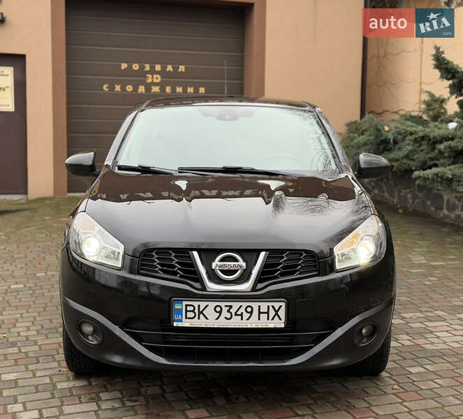 Внедорожник / Кроссовер Nissan Qashqai 2010 в Ровно