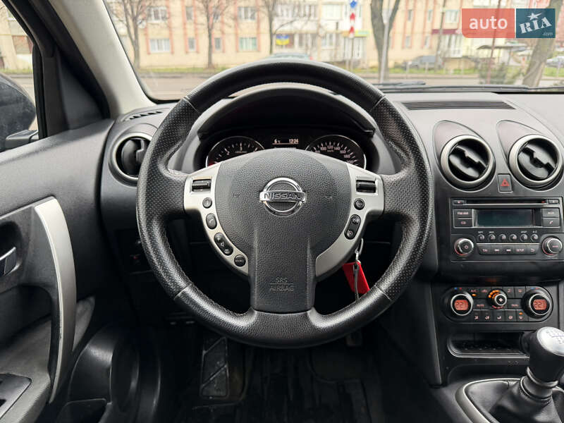Внедорожник / Кроссовер Nissan Qashqai 2010 в Ровно