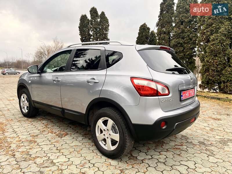 Внедорожник / Кроссовер Nissan Qashqai 2013 в Дубно