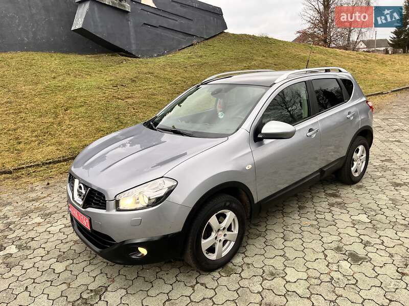 Внедорожник / Кроссовер Nissan Qashqai 2013 в Дубно