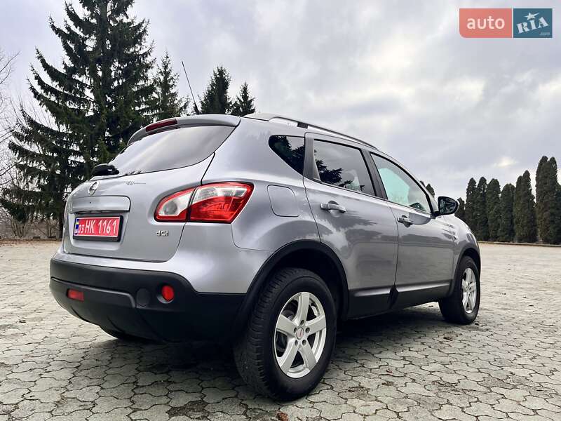 Внедорожник / Кроссовер Nissan Qashqai 2013 в Дубно