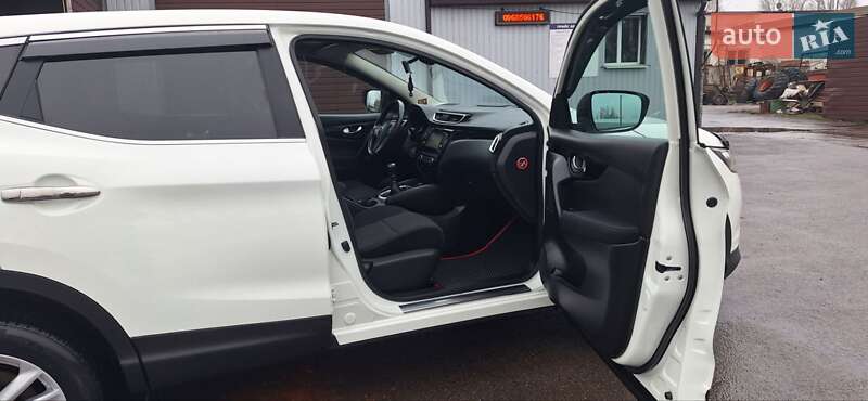 Внедорожник / Кроссовер Nissan Qashqai 2015 в Новоархангельске фото 11 Внедорожник / Кроссовер Nissan Qashqai 2015 в Новоархангельске