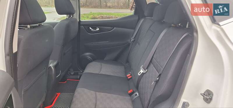 Внедорожник / Кроссовер Nissan Qashqai 2015 в Новоархангельске фото 56 Внедорожник / Кроссовер Nissan Qashqai 2015 в Новоархангельске