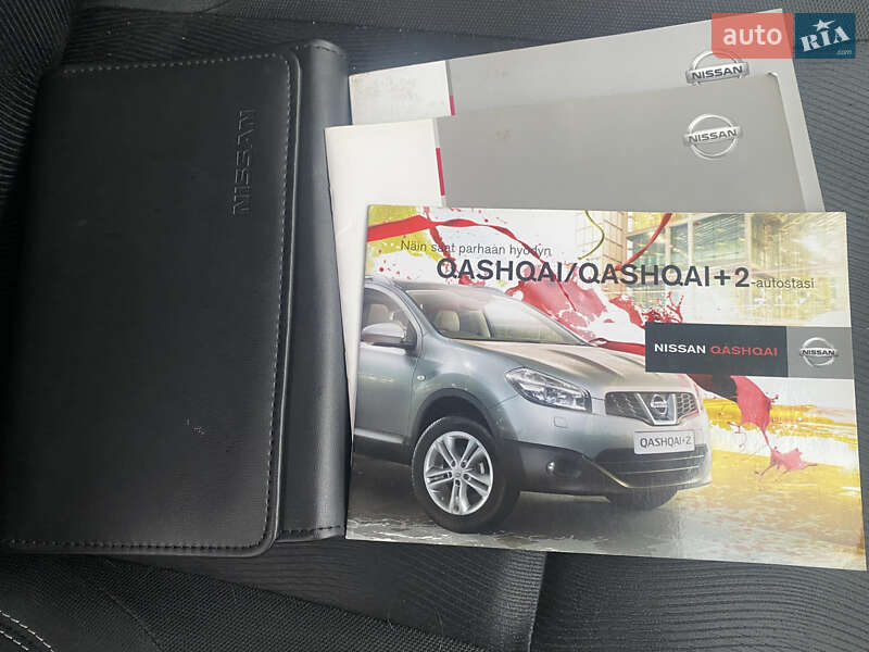 Позашляховик / Кросовер Nissan Qashqai 2011 в Луцьку