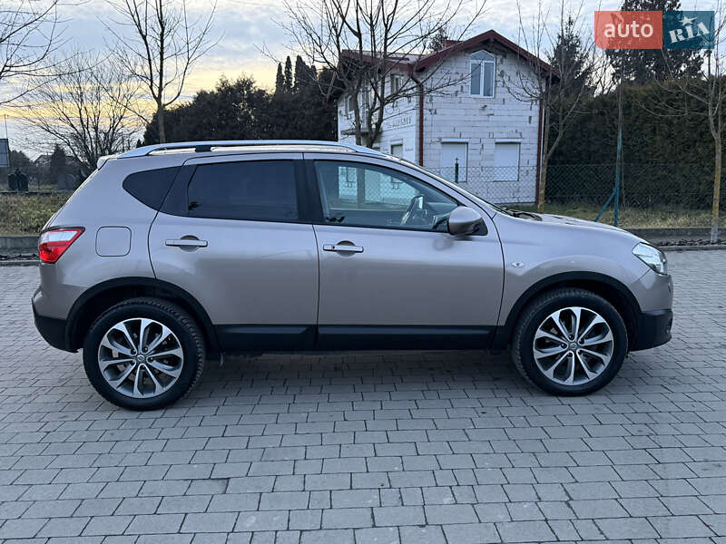 Внедорожник / Кроссовер Nissan Qashqai 2012 в Львове