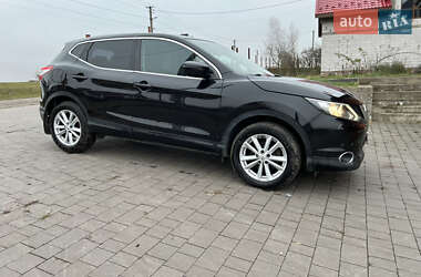 Внедорожник / Кроссовер Nissan Qashqai 2016 в Ровно