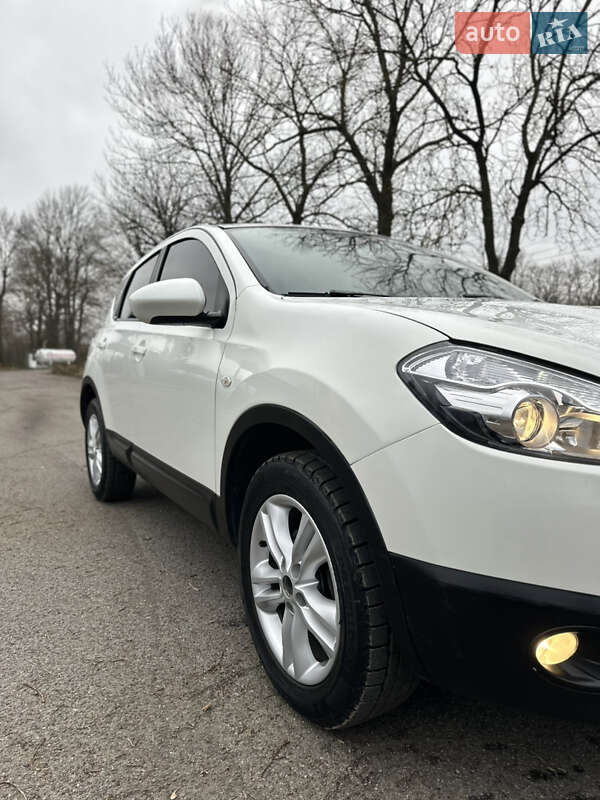 Внедорожник / Кроссовер Nissan Qashqai 2010 в Кицмани