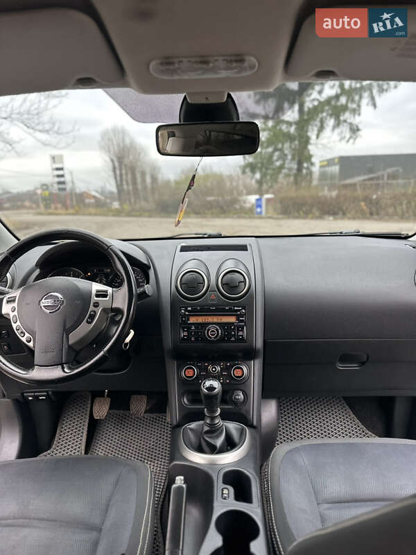 Внедорожник / Кроссовер Nissan Qashqai 2010 в Кицмани