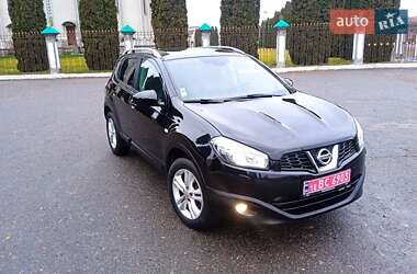Внедорожник / Кроссовер Nissan Qashqai 2010 в Дубно