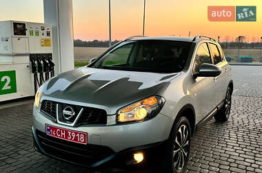 Позашляховик / Кросовер Nissan Qashqai 2012 в Стрию