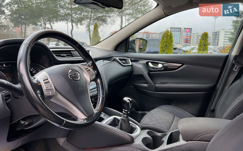 Внедорожник / Кроссовер Nissan Qashqai 2016 в Львове