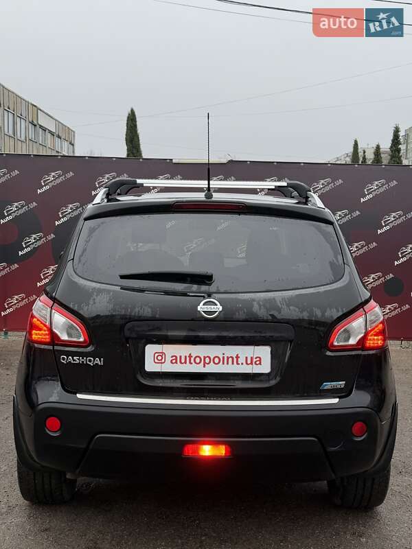Позашляховик / Кросовер Nissan Qashqai 2011 в Сумах