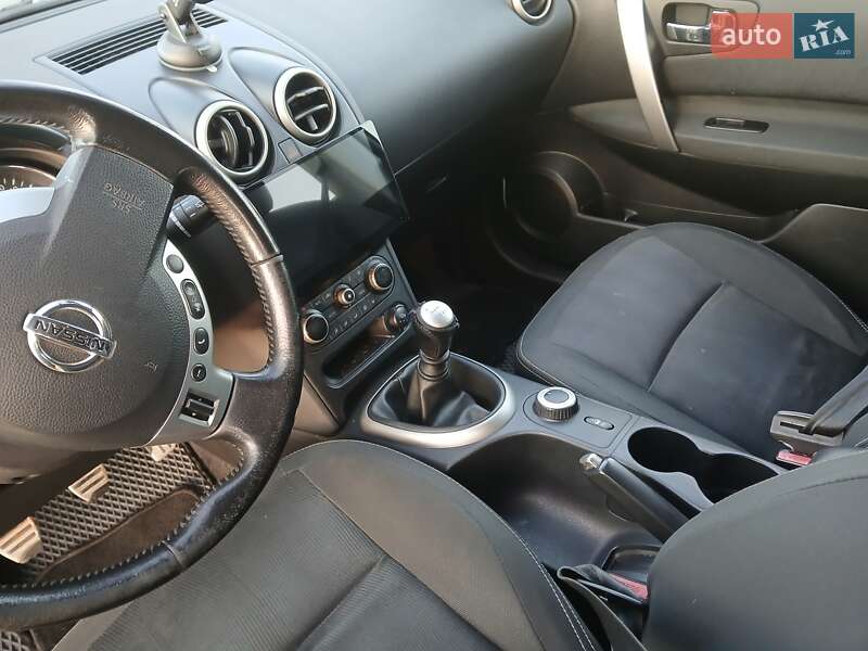 Внедорожник / Кроссовер Nissan Qashqai 2011 в Ивано-Франковске фото 3 Внедорожник / Кроссовер Nissan Qashqai 2011 в Ивано-Франковске