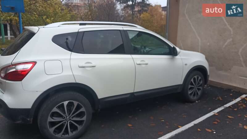 Внедорожник / Кроссовер Nissan Qashqai 2011 в Ровно